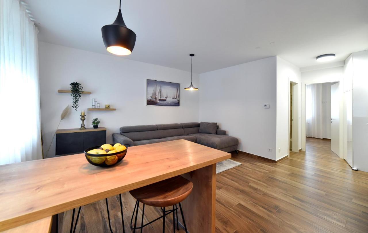 On Time Apartment Загреб Екстериор снимка